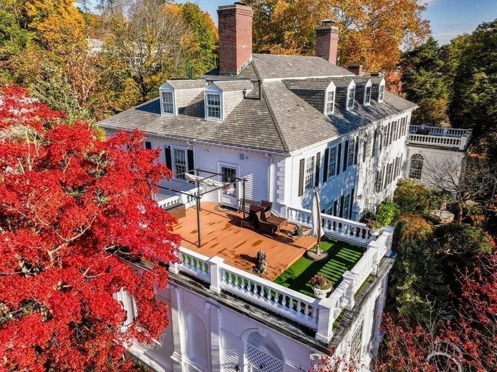 15 Catlin Rd, Brookline, MA 02445-5748