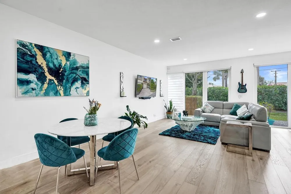 6800 Via Regina, Boca Raton, FL 33433