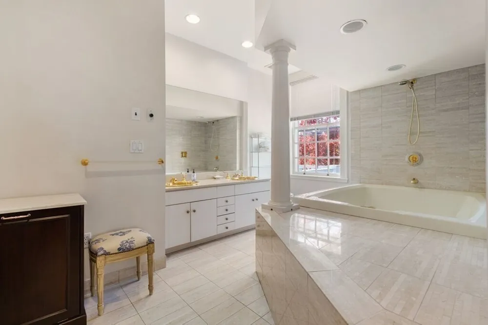 15 Catlin Rd, Brookline, MA 02445-5748