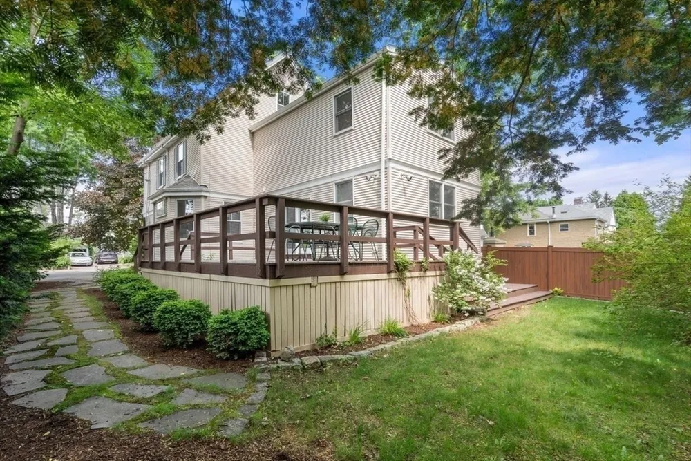 40 Brooks Ave, Newton, MA 02460