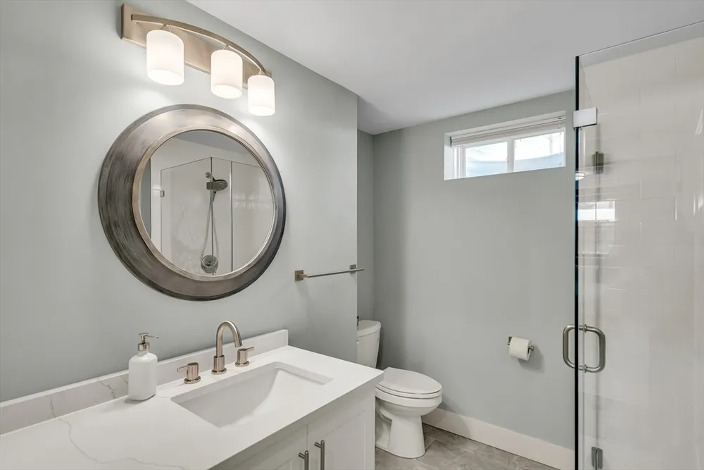 32 Lantern Ln, Wellesley, MA 02481