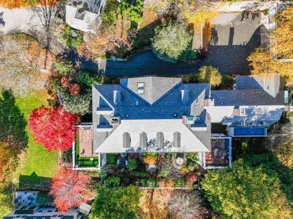 15 Catlin Rd, Brookline, MA 02445-5748