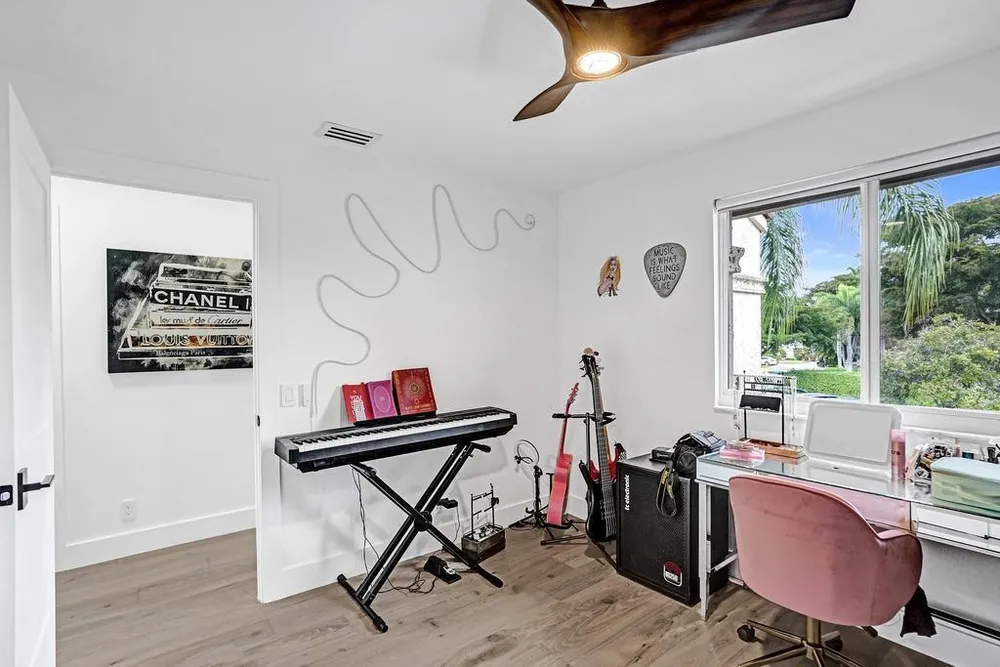 6800 Via Regina, Boca Raton, FL 33433
