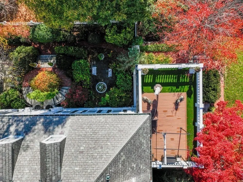 15 Catlin Rd, Brookline, MA 02445-5748