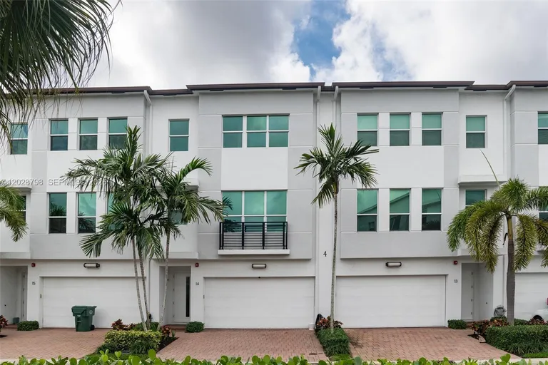 2900 NE 12th Terrace, Oakland Park, FL 33334