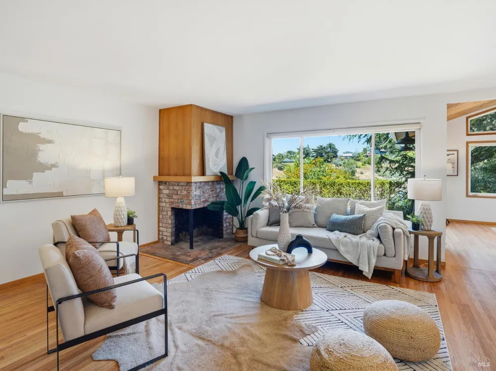66 Granada Dr, Corte Madera, CA 94925