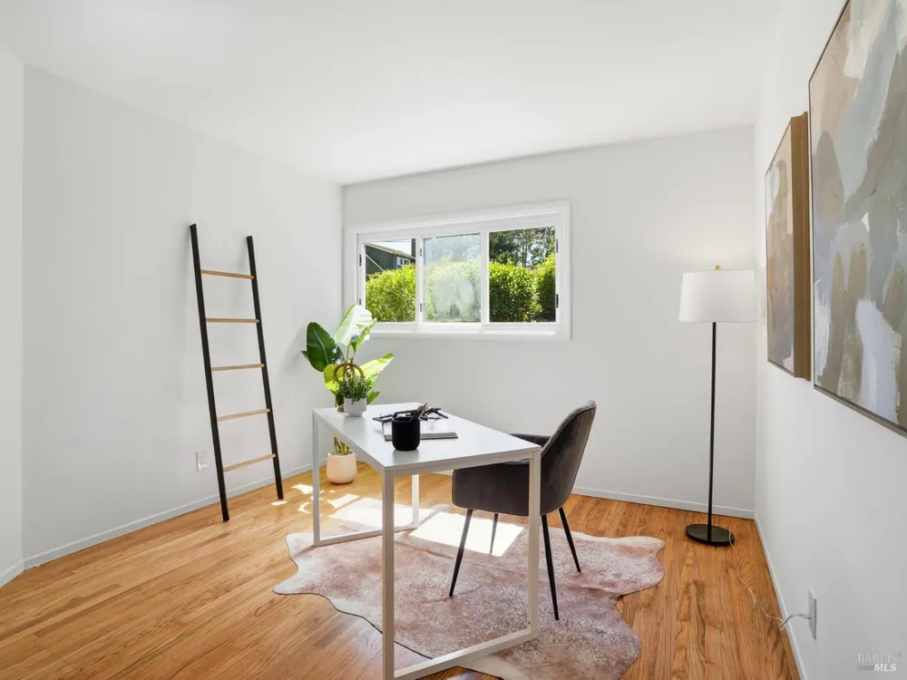 66 Granada Dr, Corte Madera, CA 94925