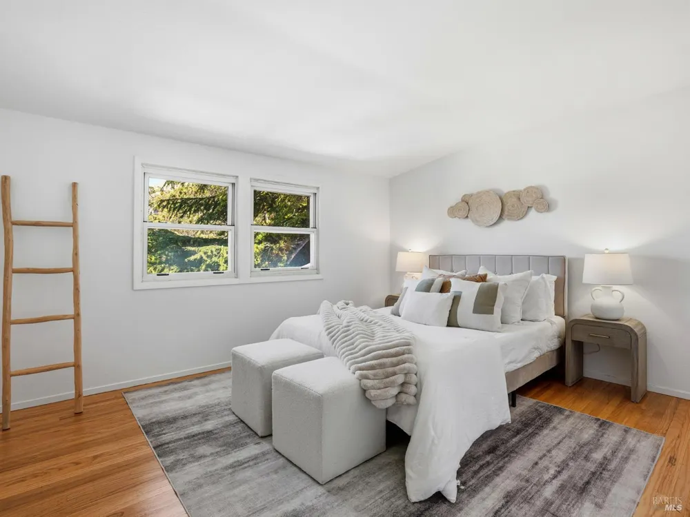 66 Granada Dr, Corte Madera, CA 94925