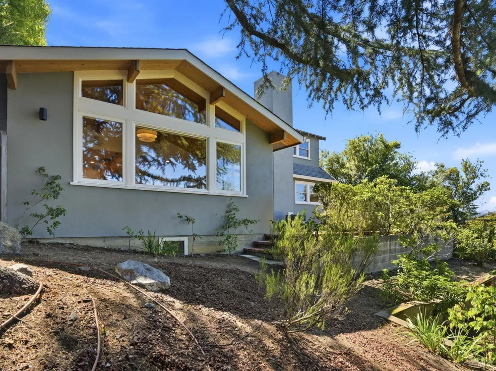 66 Granada Dr, Corte Madera, CA 94925