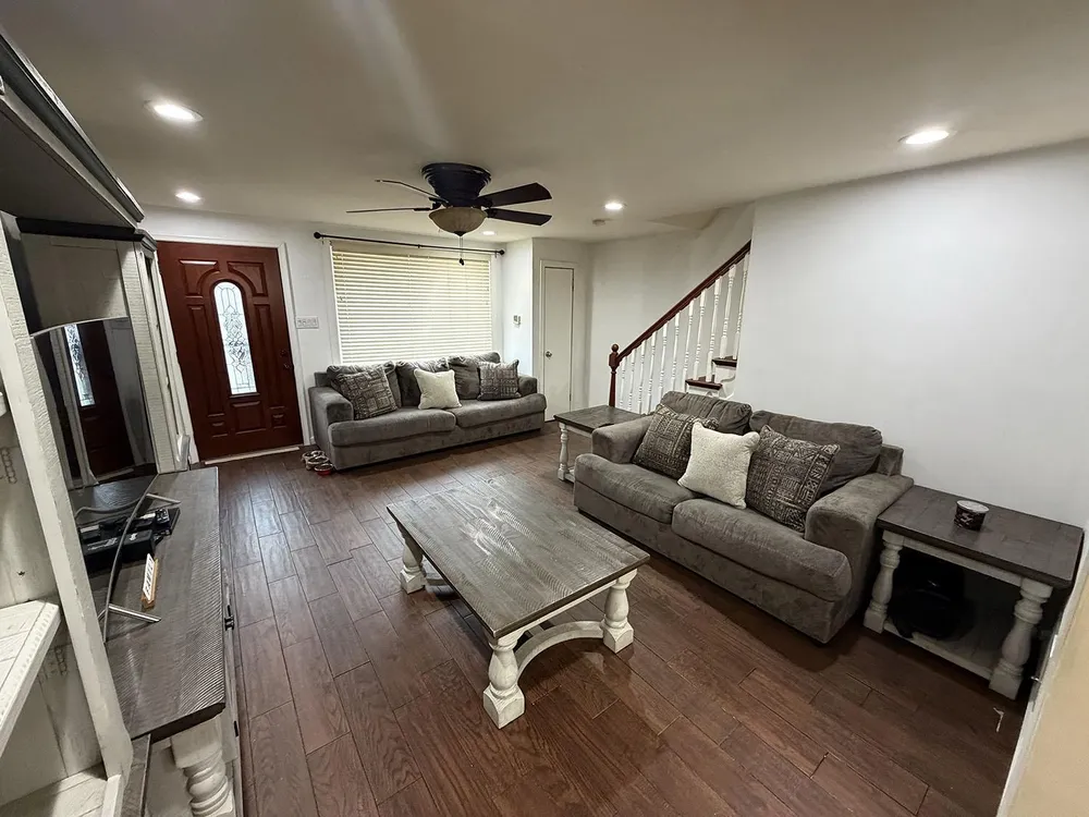 5705 Tackawanna St, Philadelphia, PA 19135