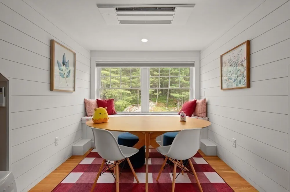 124 Marblehead St, North Reading, MA 01864