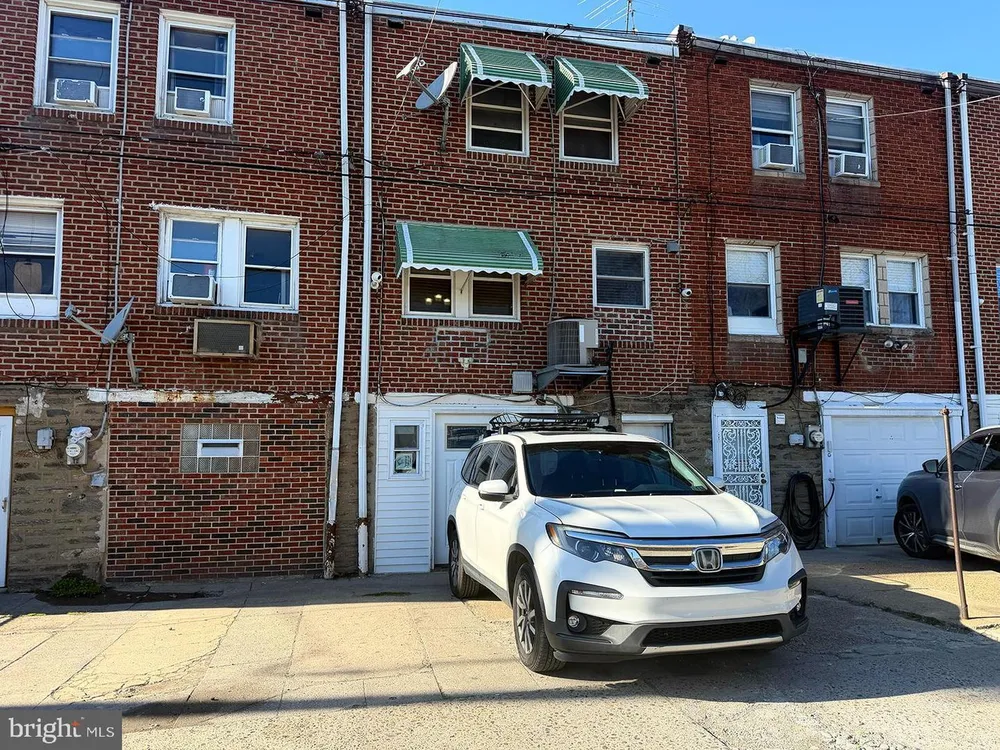 5705 Tackawanna St, Philadelphia, PA 19135