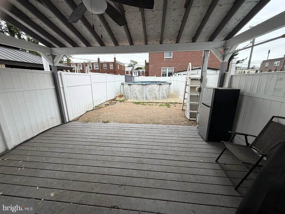 5705 Tackawanna St, Philadelphia, PA 19135