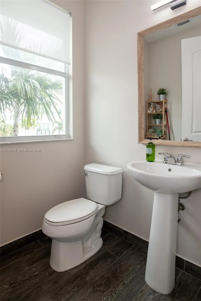 2900 NE 12th Terrace, Oakland Park, FL 33334
