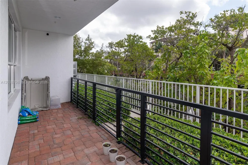 2900 NE 12th Terrace, Oakland Park, FL 33334
