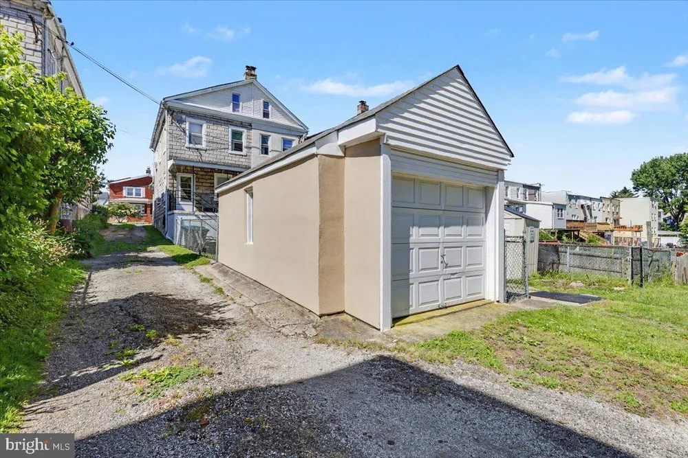 208 W 7th Ave, Conshohocken, PA 19428