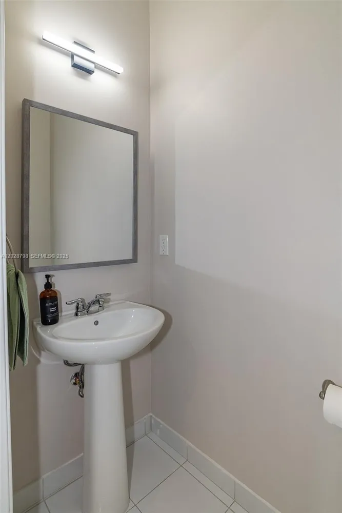 2900 NE 12th Terrace, Oakland Park, FL 33334