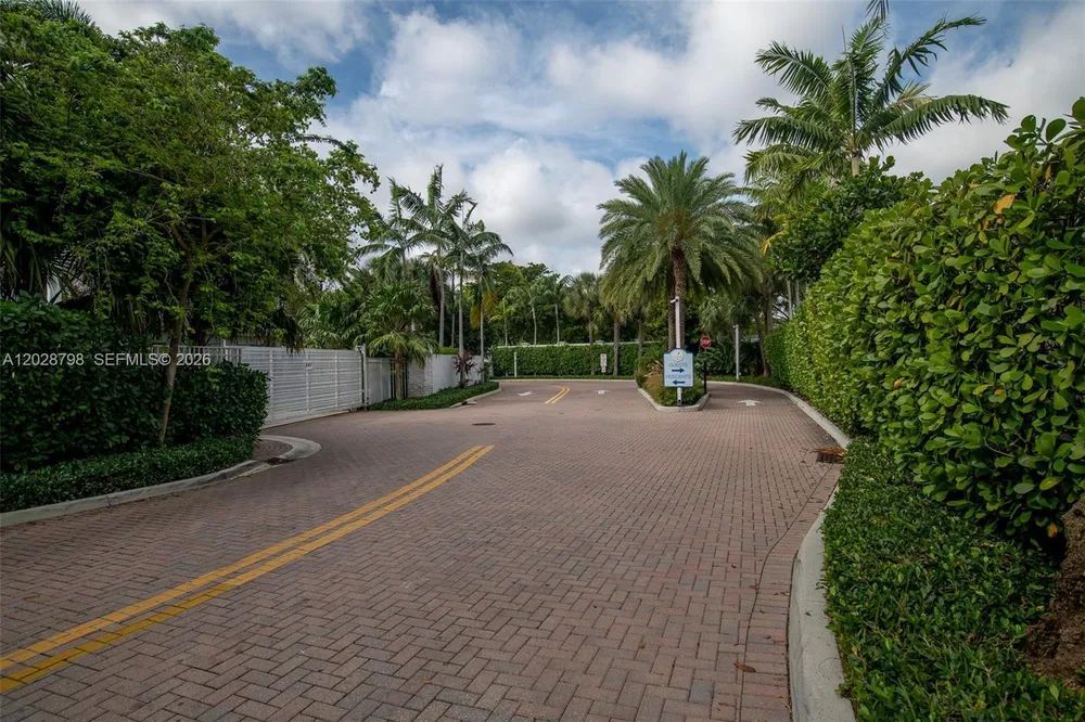2900 NE 12th Terrace, Oakland Park, FL 33334