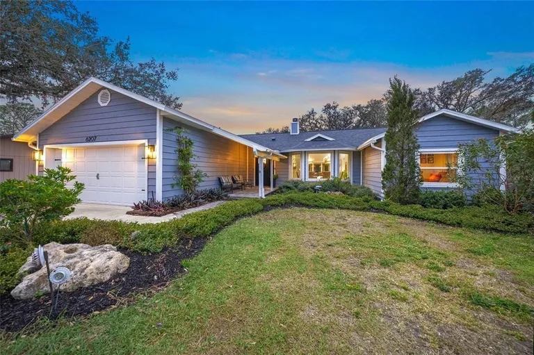 6207 93rd Street Circle E, Bradenton, FL 34202
