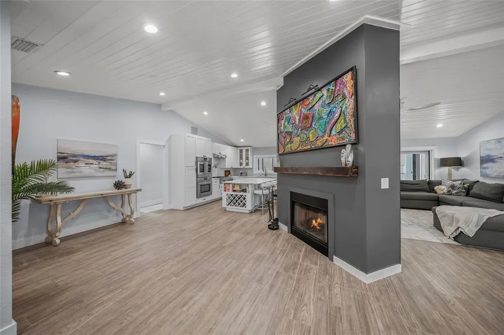 6207 93rd Street Circle E, Bradenton, FL 34202