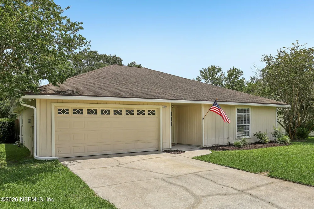 7180 Ridgeglen Ct, Jacksonville, FL 32216