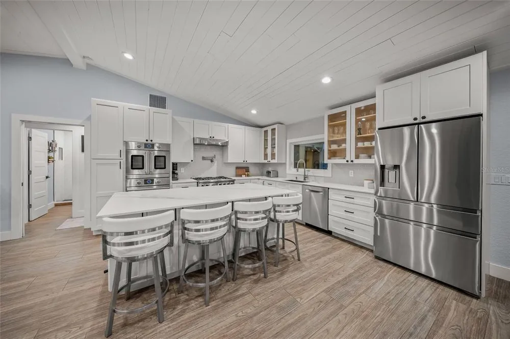 6207 93rd Street Circle E, Bradenton, FL 34202