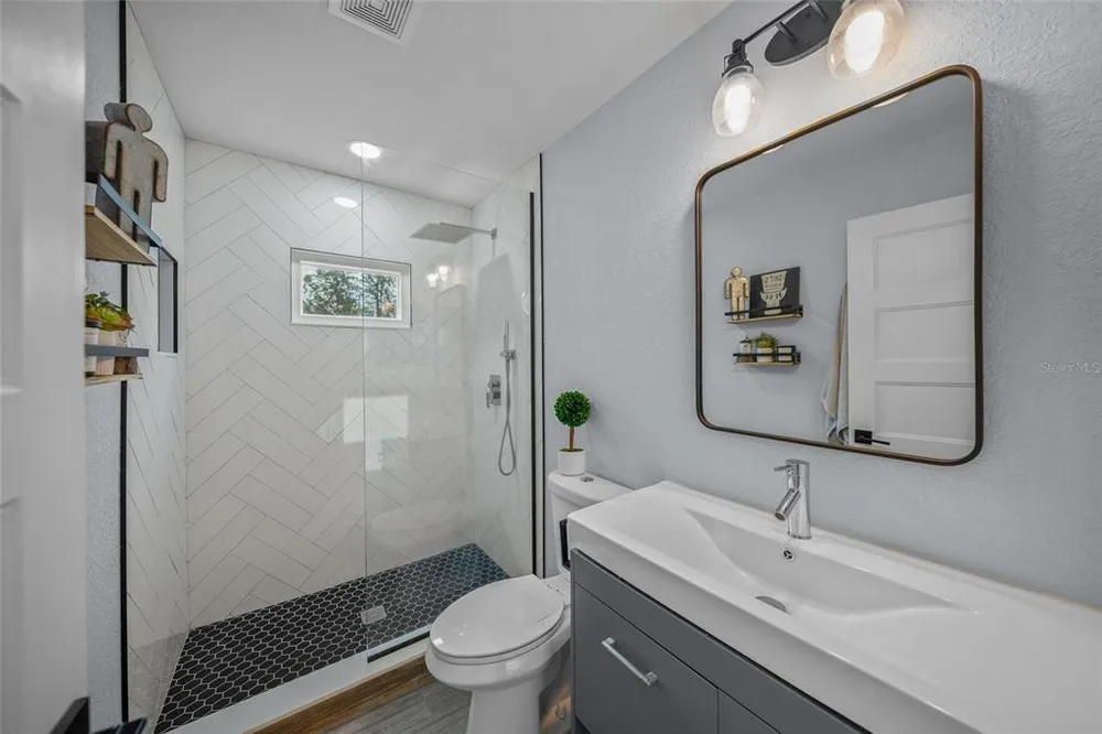 6207 93rd Street Circle E, Bradenton, FL 34202
