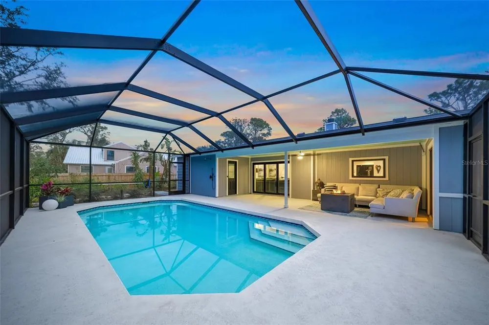 6207 93rd Street Circle E, Bradenton, FL 34202