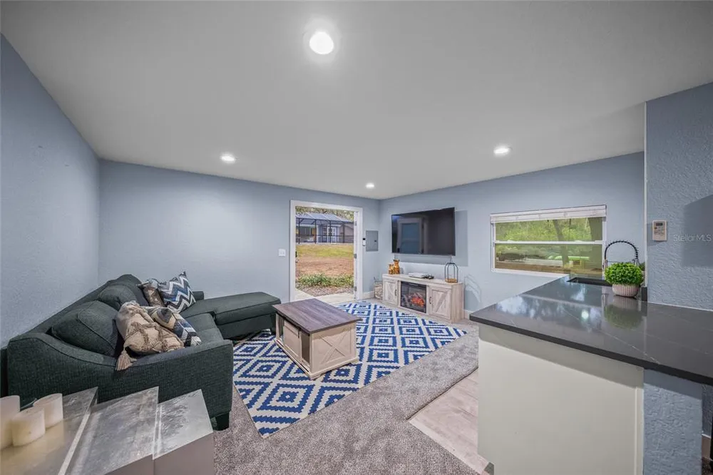 6207 93rd Street Circle E, Bradenton, FL 34202
