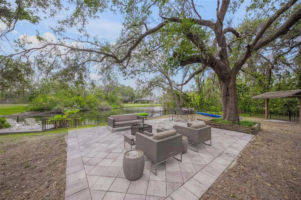 6207 93rd Street Circle E, Bradenton, FL 34202