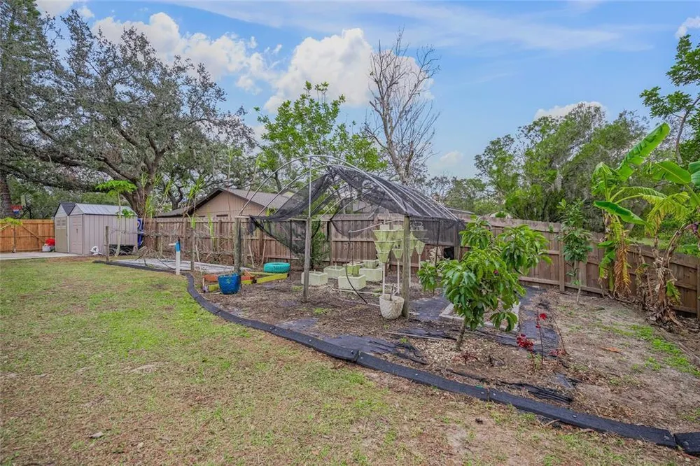 6207 93rd Street Circle E, Bradenton, FL 34202