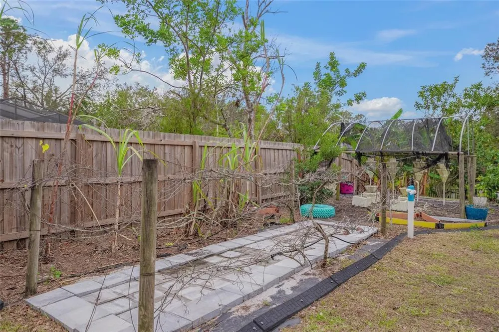 6207 93rd Street Circle E, Bradenton, FL 34202