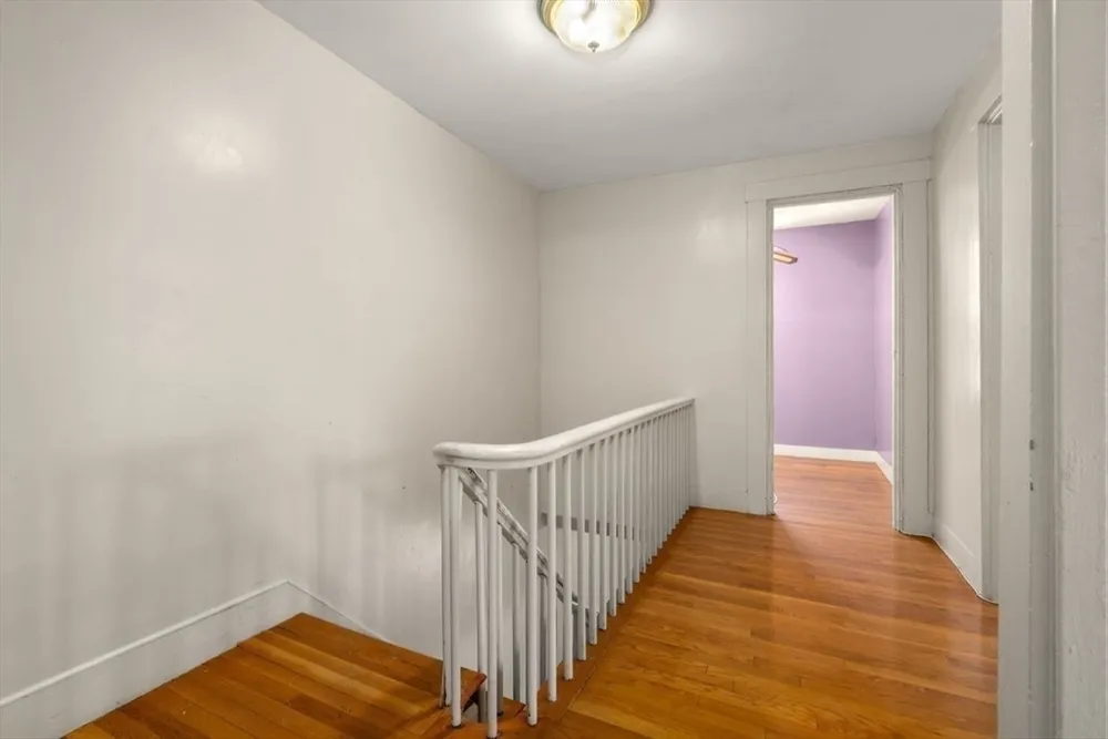 4 Magnolia Pl, Boston, MA 02125