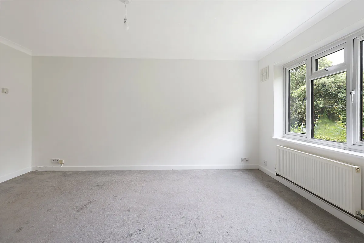 Robyns Way, Edenbridge, Kent, TN8