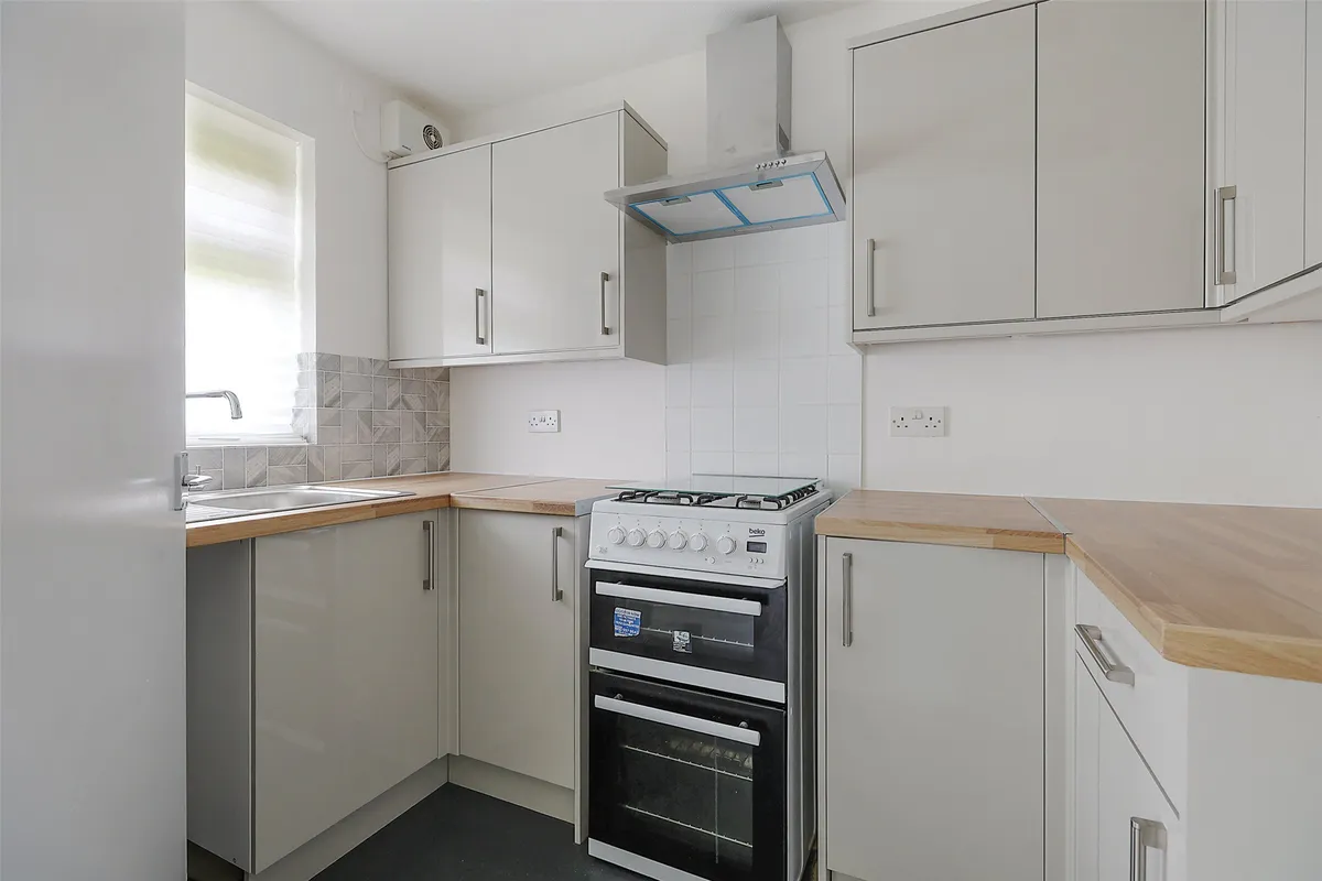 Robyns Way, Edenbridge, Kent, TN8