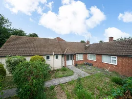 Middle Road, Aylesbury photo