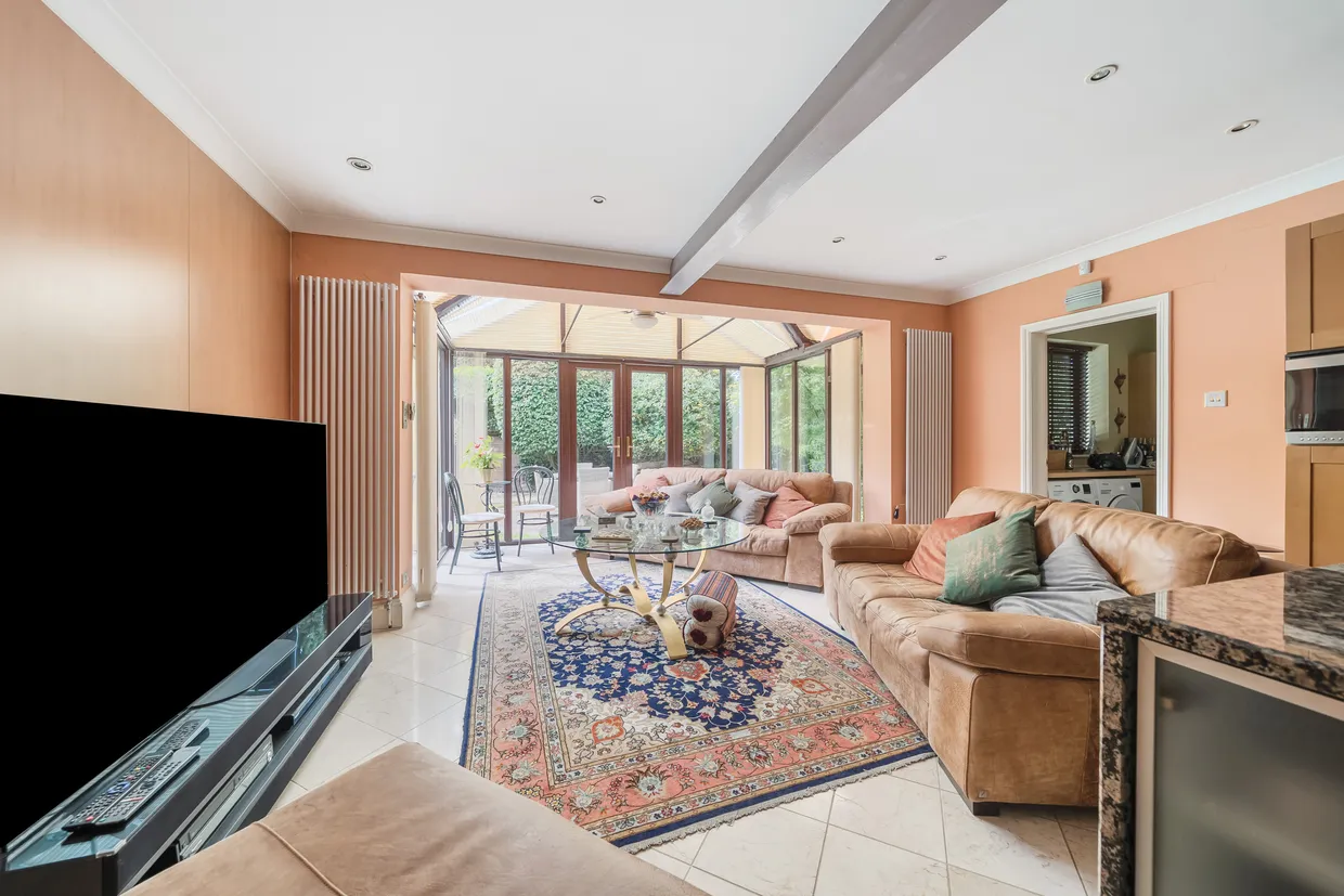 Cleeve Court, Bristol, BS16 photo 5