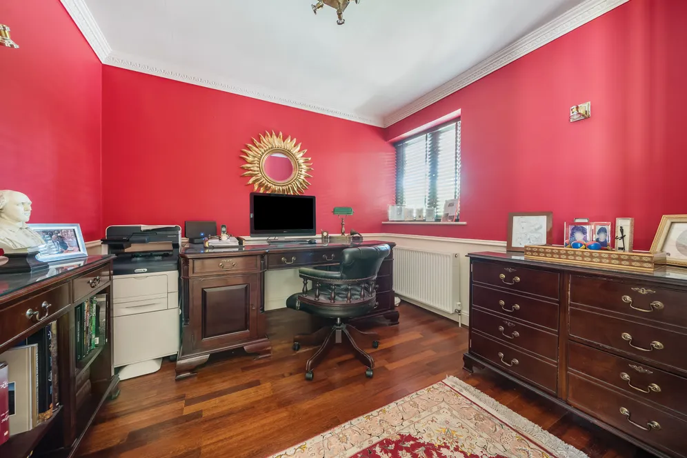 Cleeve Court, Bristol, BS16 photo 12