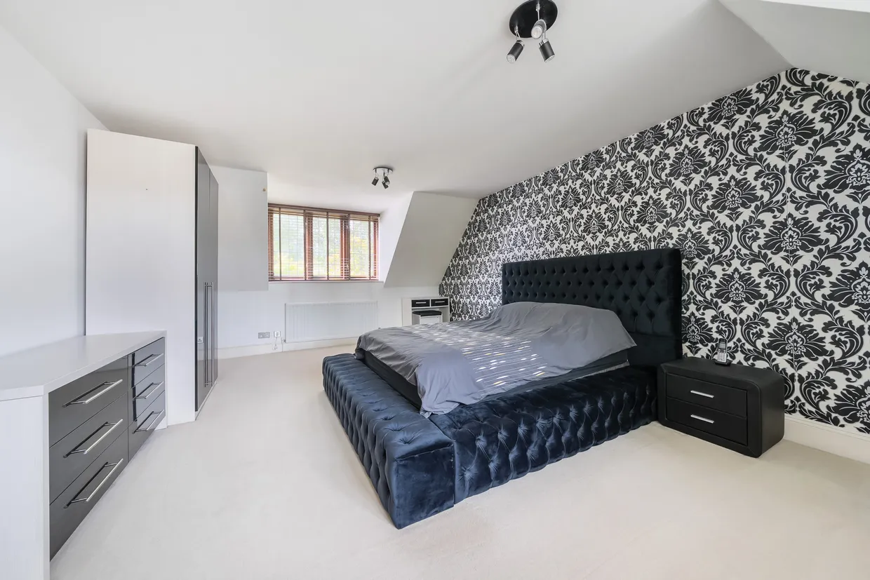 Cleeve Court, Bristol, BS16 photo 13