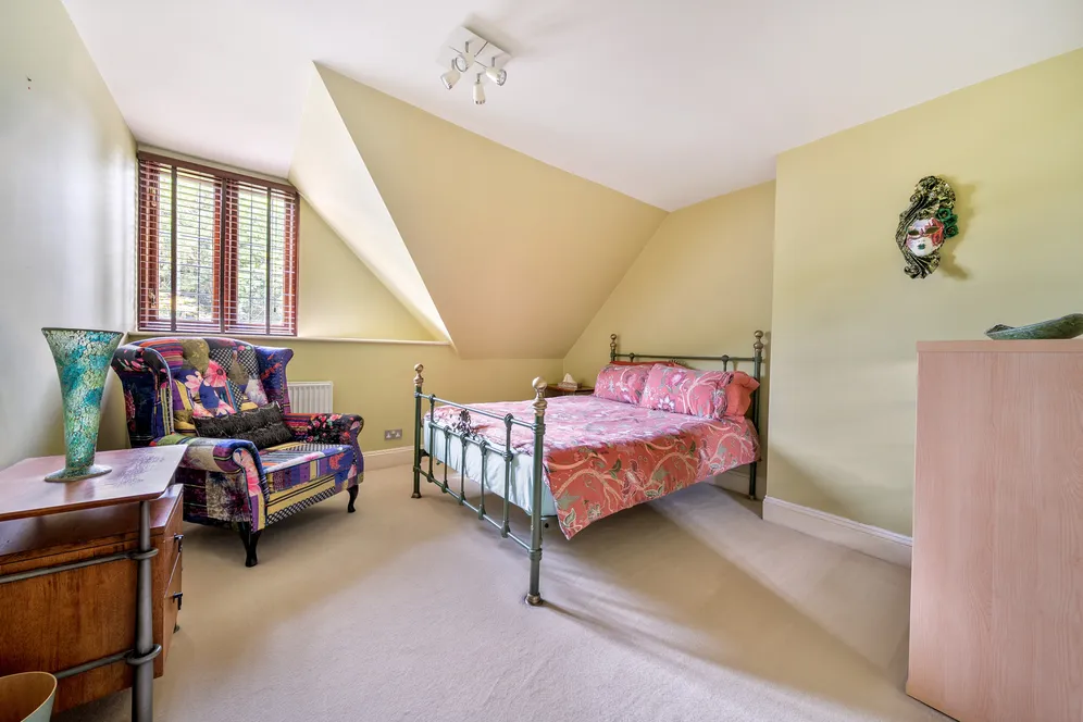 Cleeve Court, Bristol, BS16 photo 19