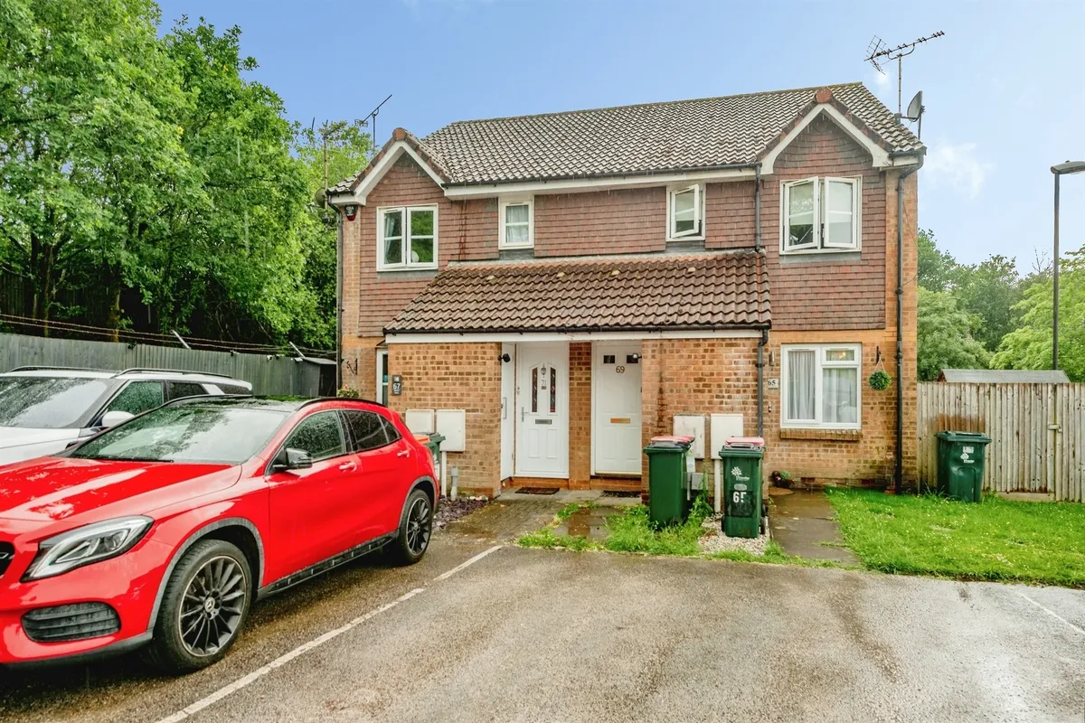 Bolton Road, Maidenbower, Crawley