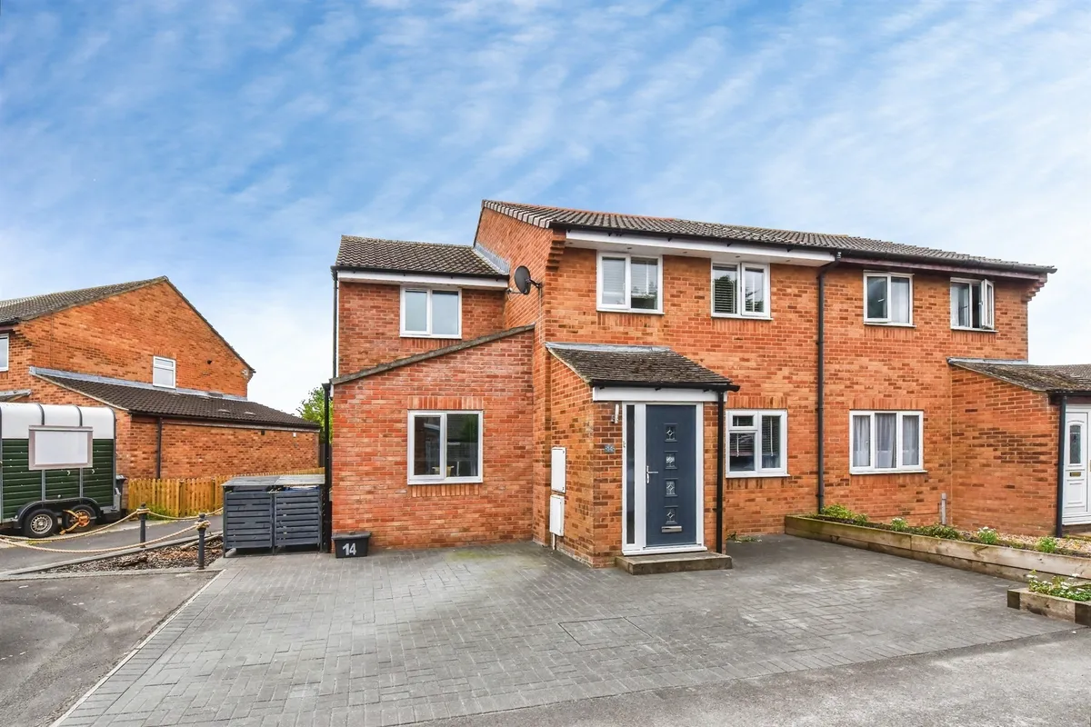 Lopes Way, Westbury