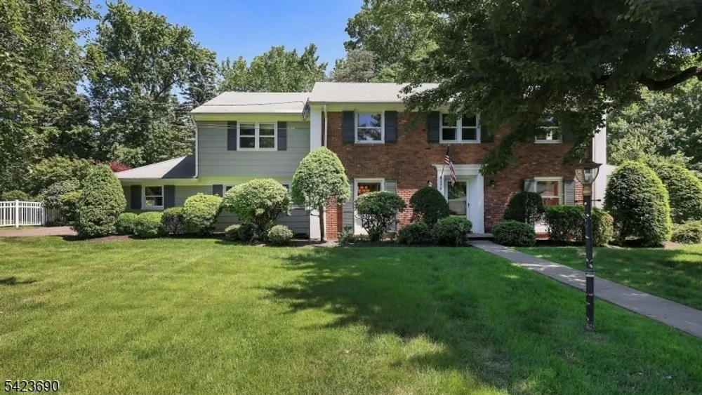 2278 Edgewood Terrace, Scotch Plains, NJ 07076