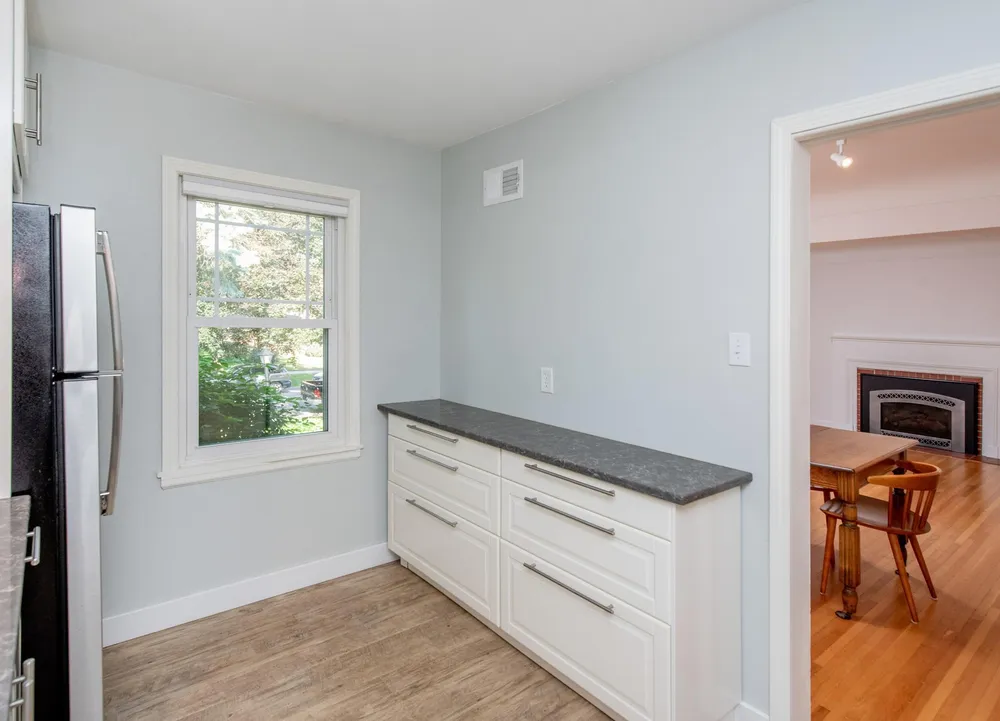 436 Woodlawn Ave, St Paul, MN 55105-1342