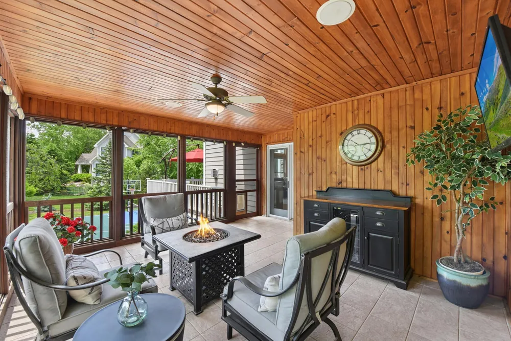 3312 Crestmoor Bay, Woodbury, MN 55125