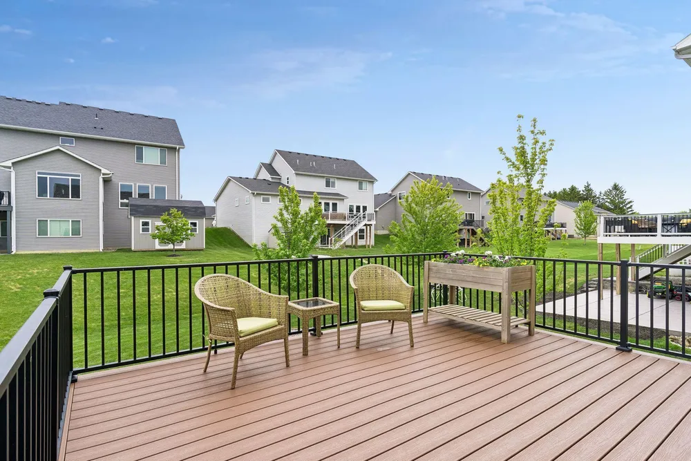 20164 Harvest Dr, Lakeville, MN 55044