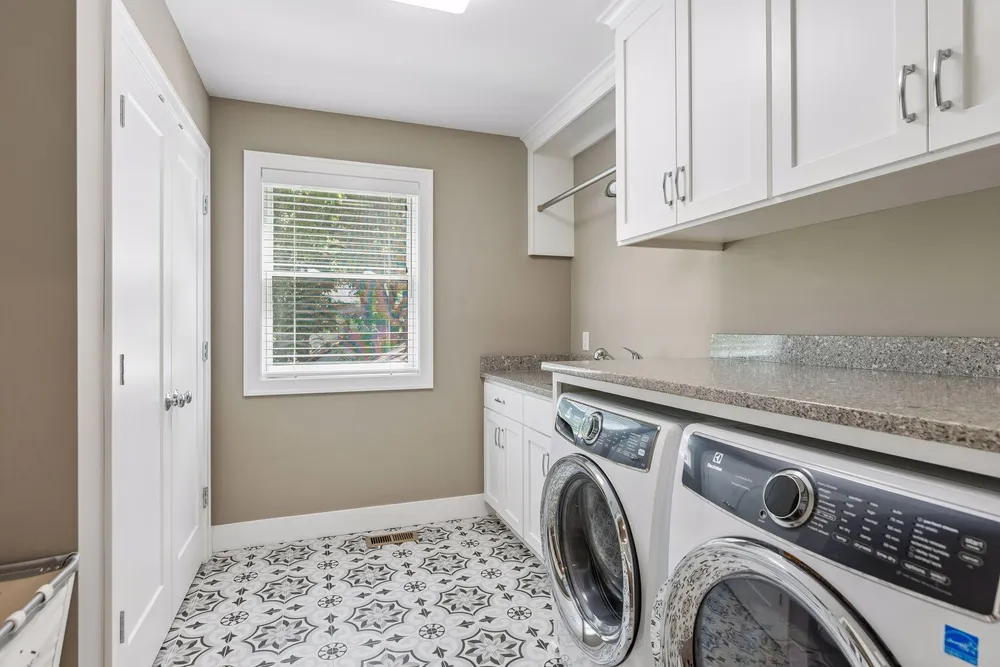 4321 Abbott Ave S, Minneapolis, MN 55410