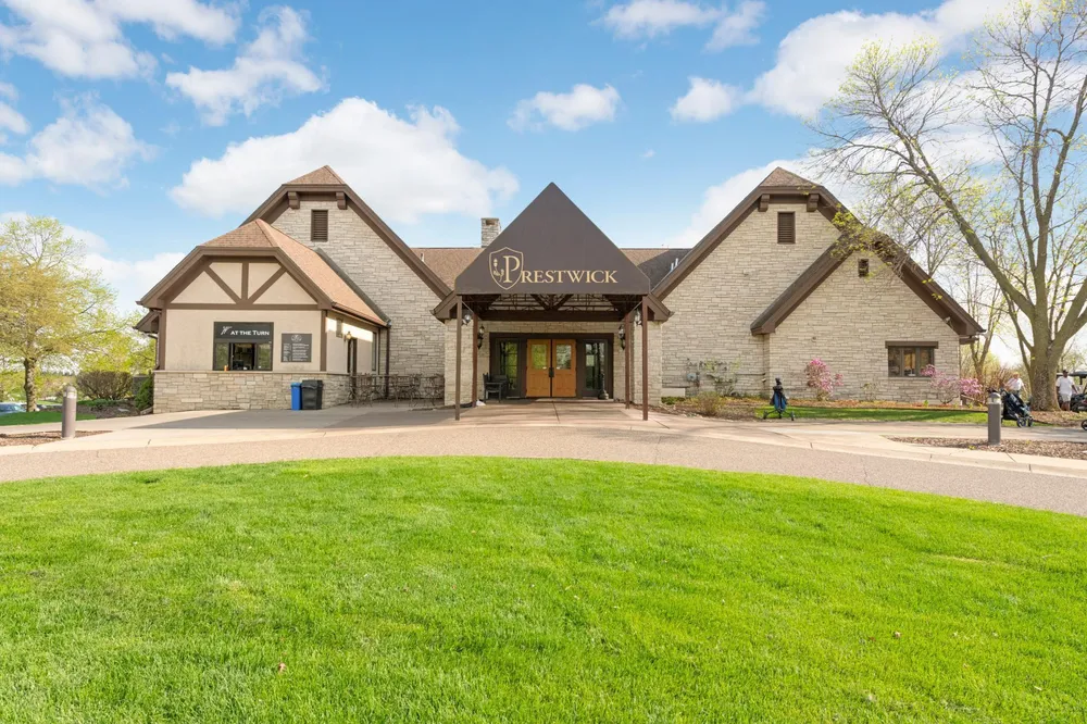 3312 Crestmoor Bay, Woodbury, MN 55125