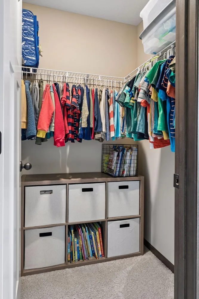 20164 Harvest Dr, Lakeville, MN 55044