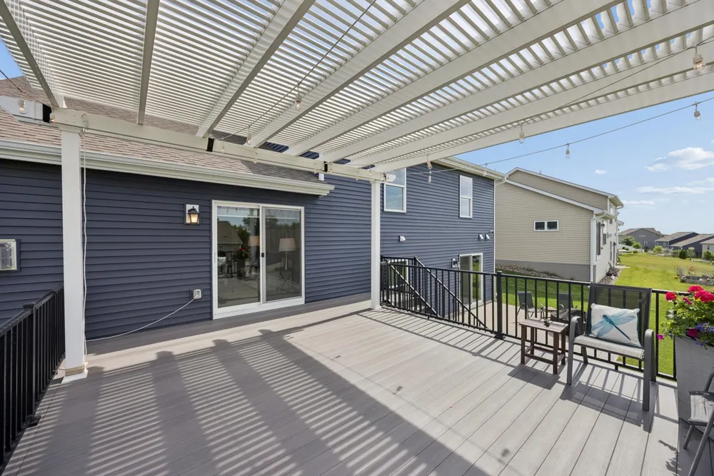 18192 Hartlin Ave, Lakeville, MN 55044